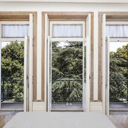 Trendy Sunny With Balcony Appartement