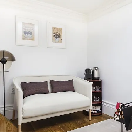 Trendy Sunny With Balcony * Oporto